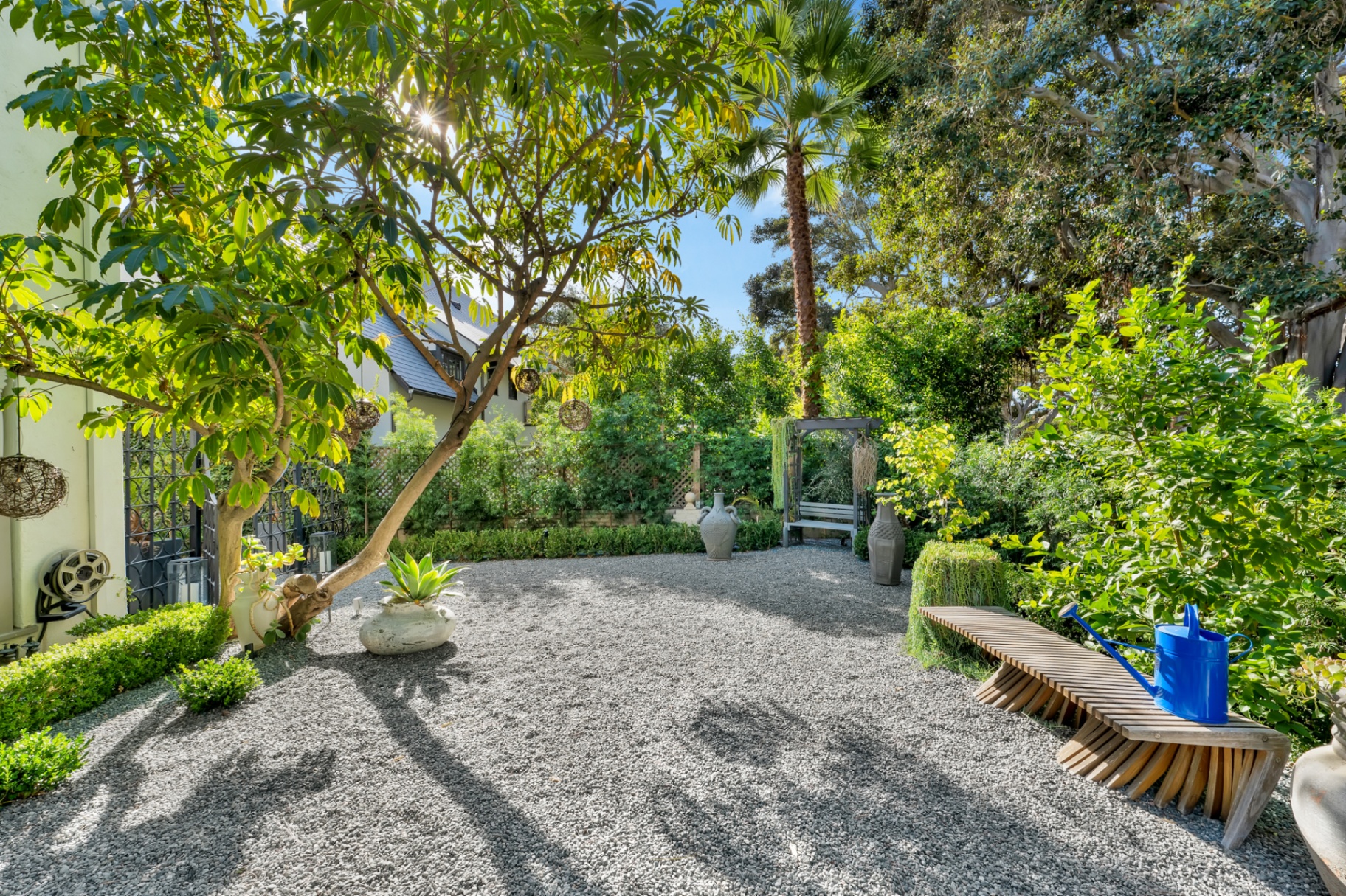 Hidden garden